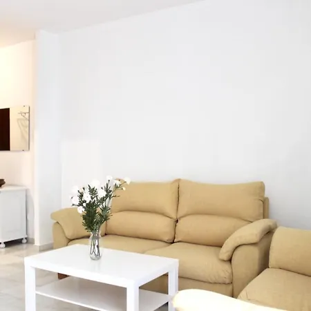 Center And Free Parking Apartment *